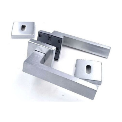 Maniglia Per Porte Quadrata Cromo Satinato Ghidini York-Z
